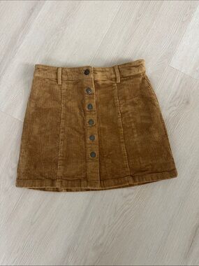 Forever 21 Button-Front Corduroy Mini Skirt in Camel Brown